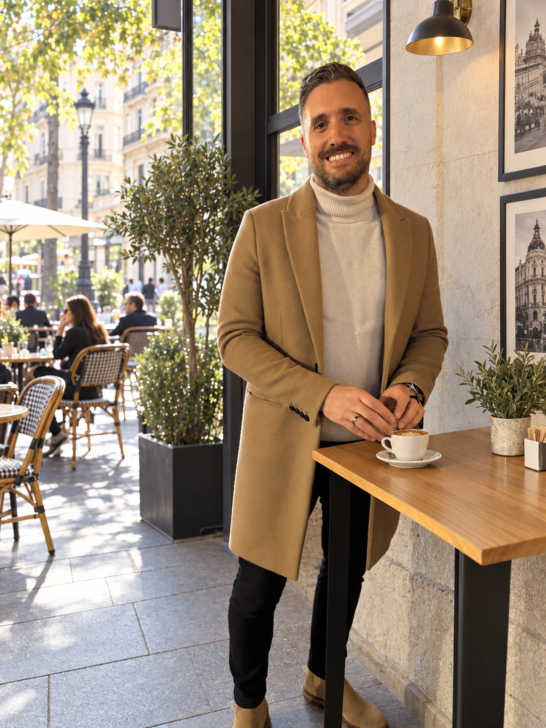 Alex Hernandez, founder of Luma, at a Madrid cafe